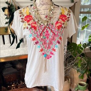 Johnny Was White Top with Multicolor Embroidery